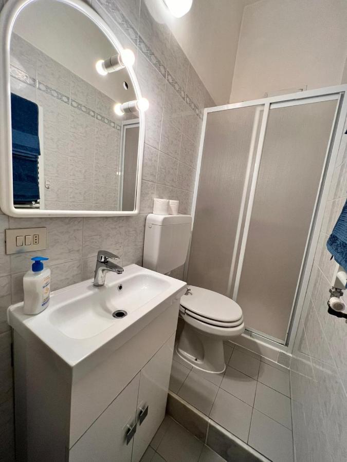 Savona Casa Vacanze Vicino Mare 3 Minuti Wifi Buitenkant foto