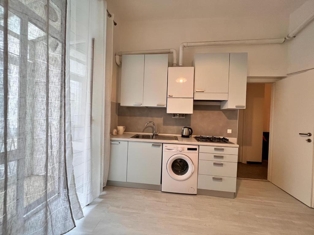 Savona Casa Vacanze Vicino Mare 3 Minuti Wifi Buitenkant foto